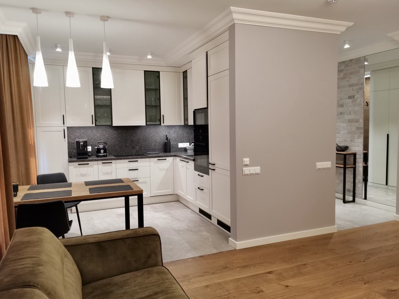 photo_6030586356981418455_y